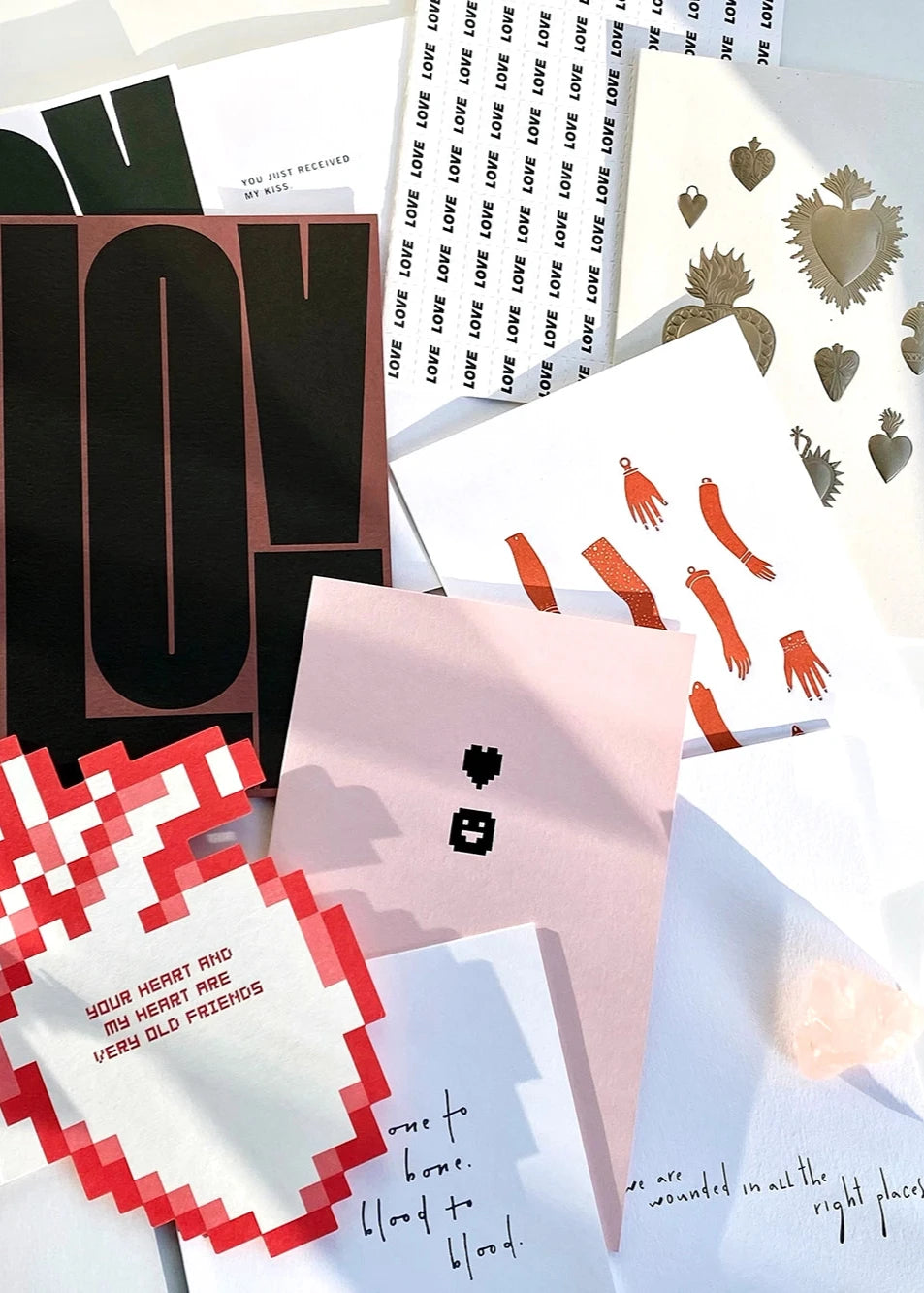 Love_and_Friendship_greeting_cards_Noat_copy_8-bit_yippee_heart_hand_Wounded_blood_to_blood_kisses